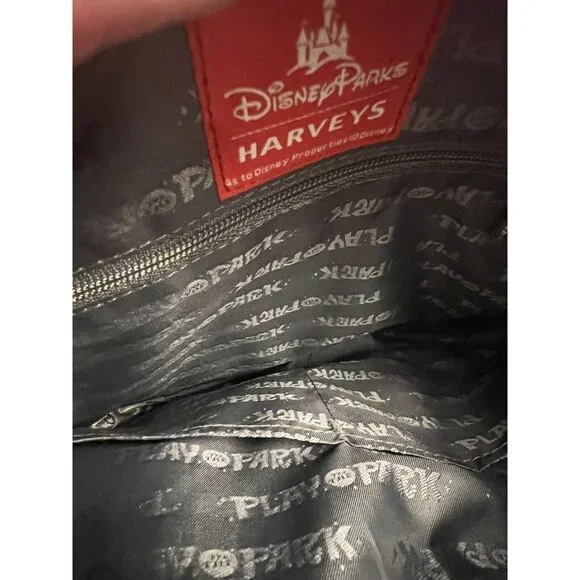 Harveys Walt Disney World Play in the Park Convertible Circle Bag New